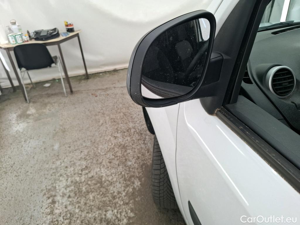  Renault  Kangoo  Express Extra (Série Spéciale) 1.5 dCi 75CV BVM5 E6 #11