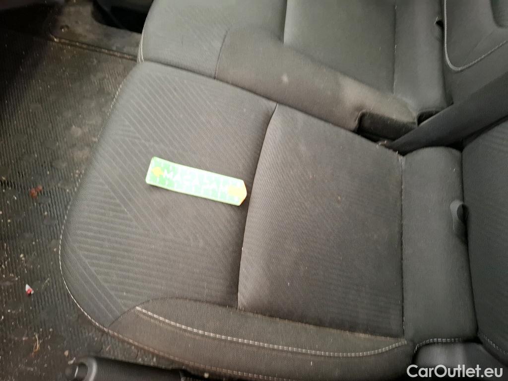  Renault  Trafic RENAULT  / 2019 / 4P / Fourgon tole FG GCF L1H1 1200 dCi 120 #15