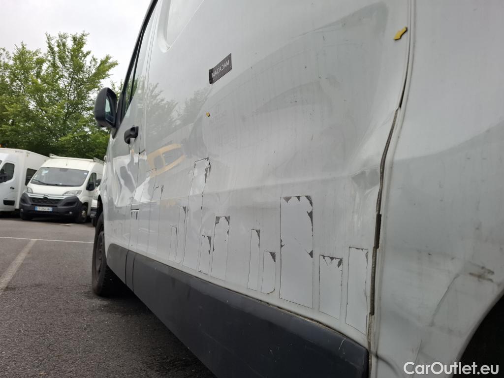  Renault  Trafic RENAULT  VU 4p Fourgon FG GCFL1H1 1000 dCi95 E6 #9