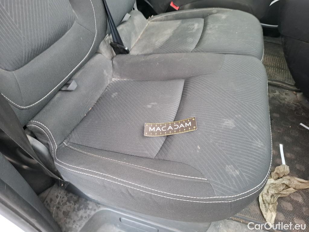  Renault  Trafic RENAULT  VU 4p Fourgon FG GCFL1H1 1000 dCi95 E6 #81