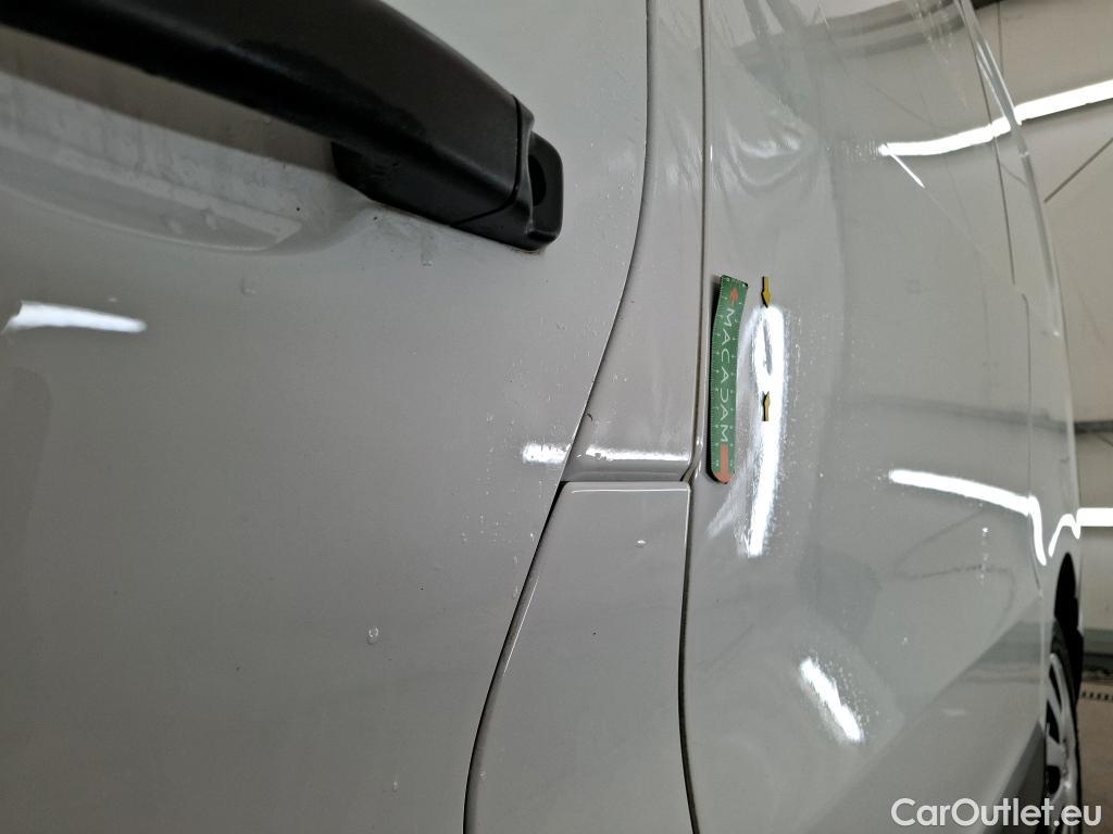  Renault  Trafic RENAULT  / 2019 / 4P / Fourgon tole FG GCF L1H1 1200 dCi 120 #10