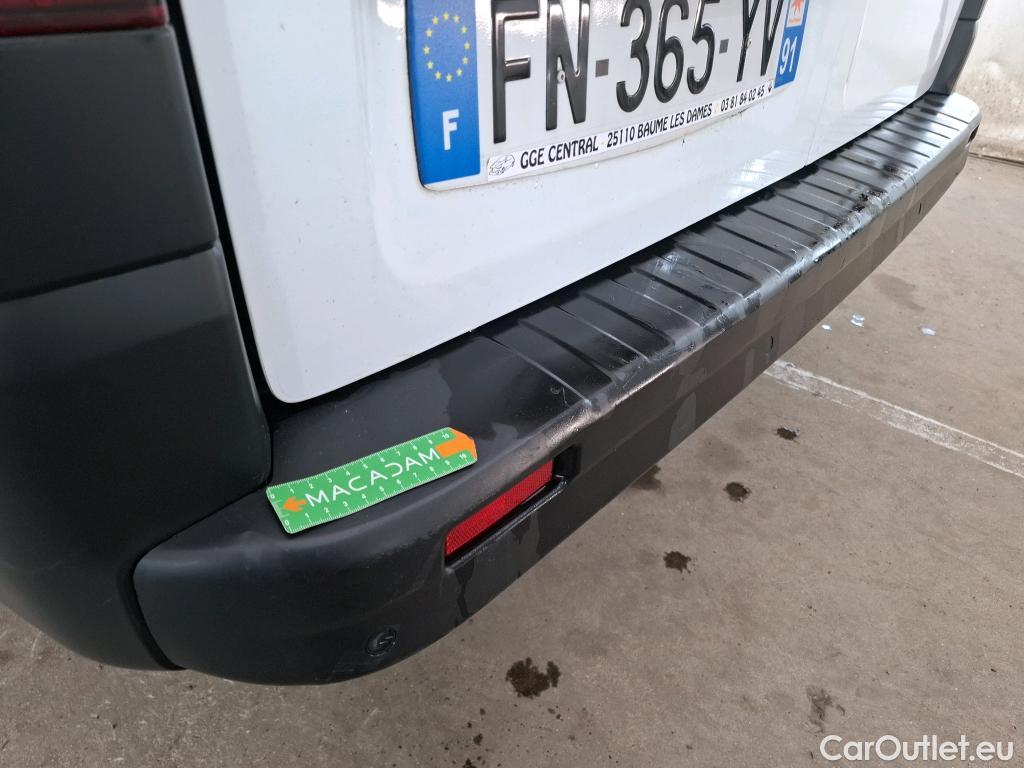  Renault  Trafic RENAULT  / 2019 / 4P / Fourgon tole FG GCF L1H1 1200 dCi 120 #19