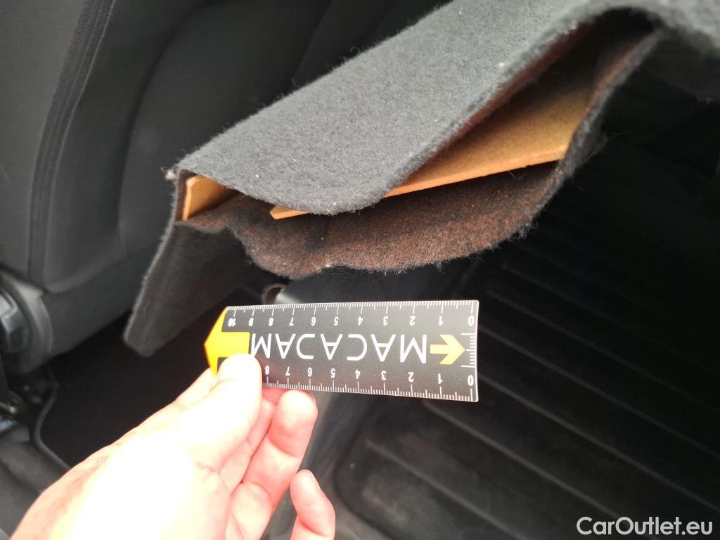  Citroen  C4 Cactus  Feel Nav Société 1.5 BlueHDi 100CV BVM6 E6dT #23