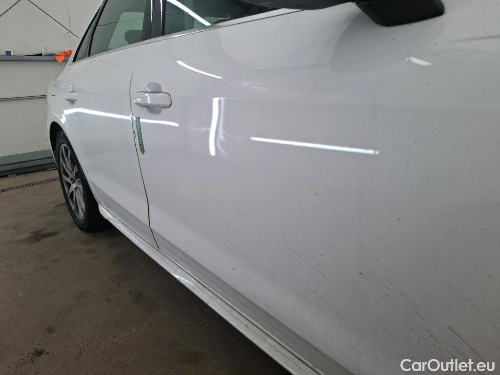  Audi  A4 AUDI  / 2019 / 4P / Berline 35 TFSI 150 S tronic Business Line Plus #19
