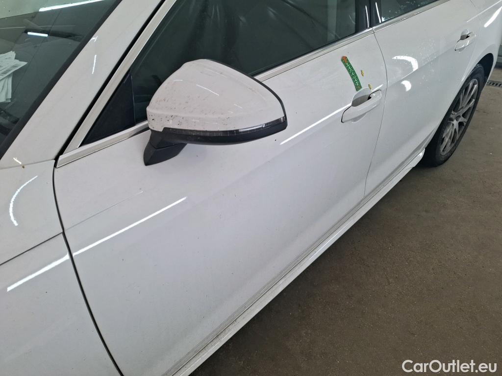  Audi  A4 AUDI  / 2019 / 4P / Berline 35 TFSI 150 S tronic Business Line Plus #13