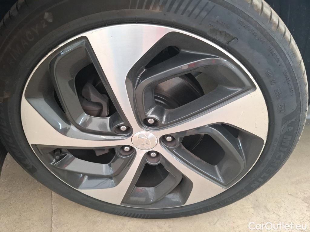  Hyundai  Tucson  Executive 2WD 1.7 CRDi 140CV BVA7 E6 #21