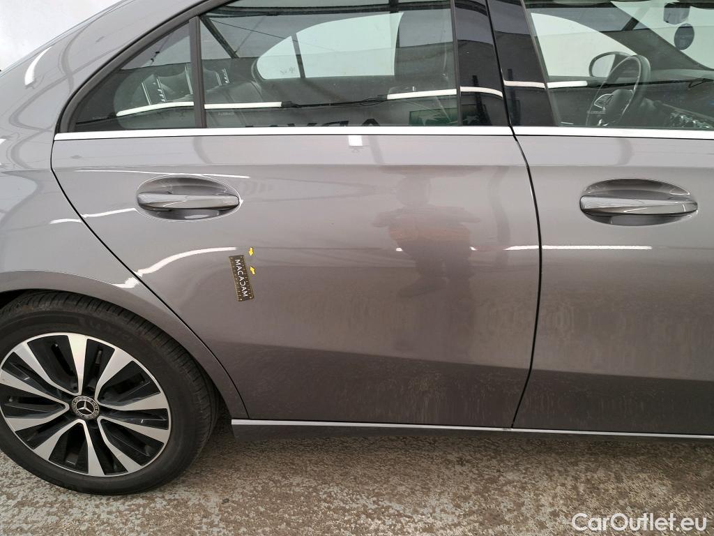  Mercedes  A-Klasse MERCEDES-BENZ Classe A Berline / 2018 / 4P / Berline A 200 d Business Line 8G-DCT #25