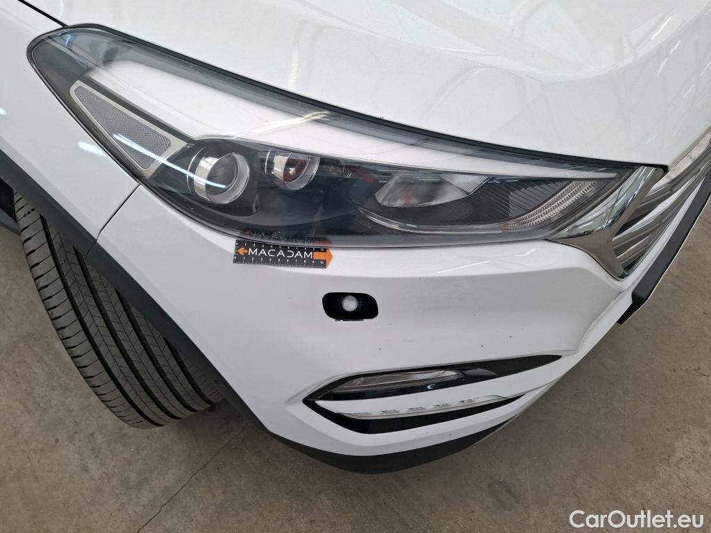  Hyundai  Tucson  Executive 2WD 1.7 CRDi 140CV BVA7 E6 #19