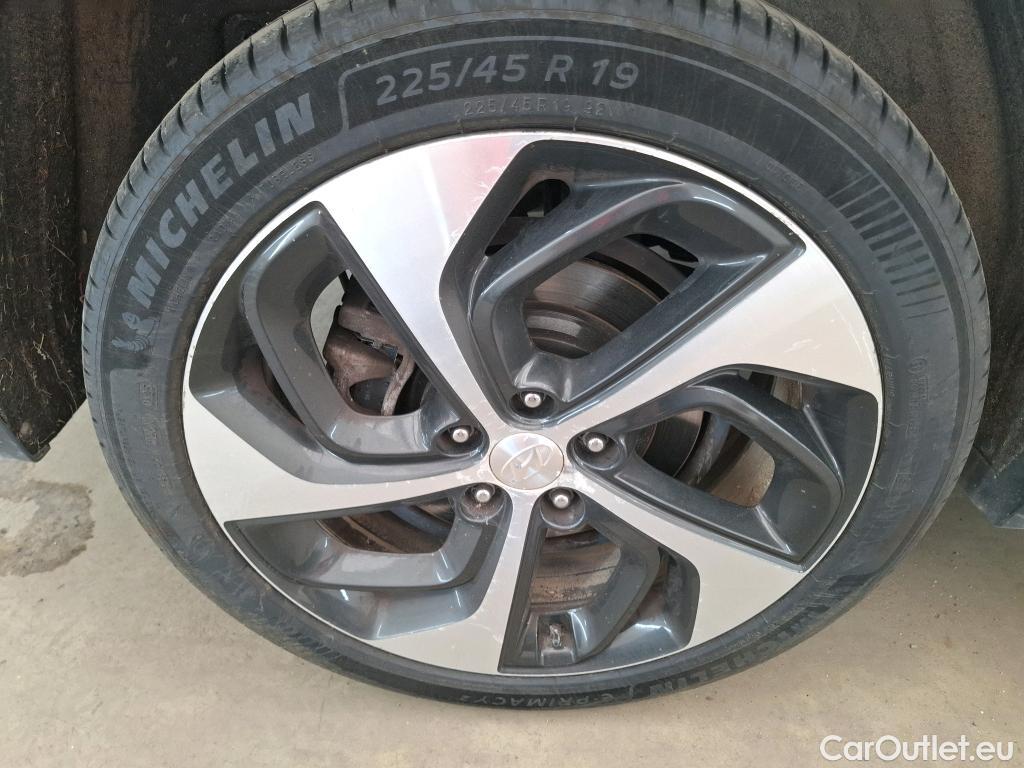  Hyundai  Tucson  Executive 2WD 1.7 CRDi 140CV BVA7 E6 #50