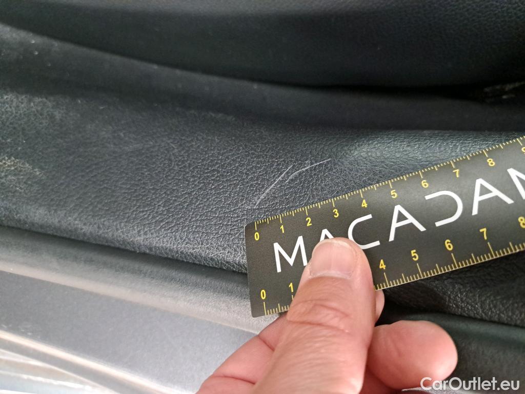  Mercedes  A-Klasse MERCEDES-BENZ Classe A Berline / 2018 / 4P / Berline A 200 d Business Line 8G-DCT #22