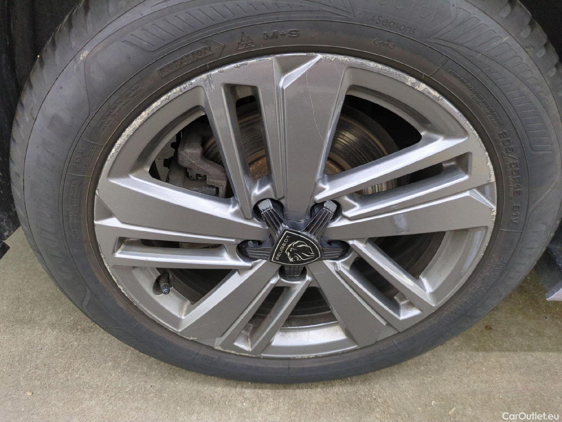  Peugeot  308  SW Active Pack 1.5 HDi 130CV BVA8 E6d #43