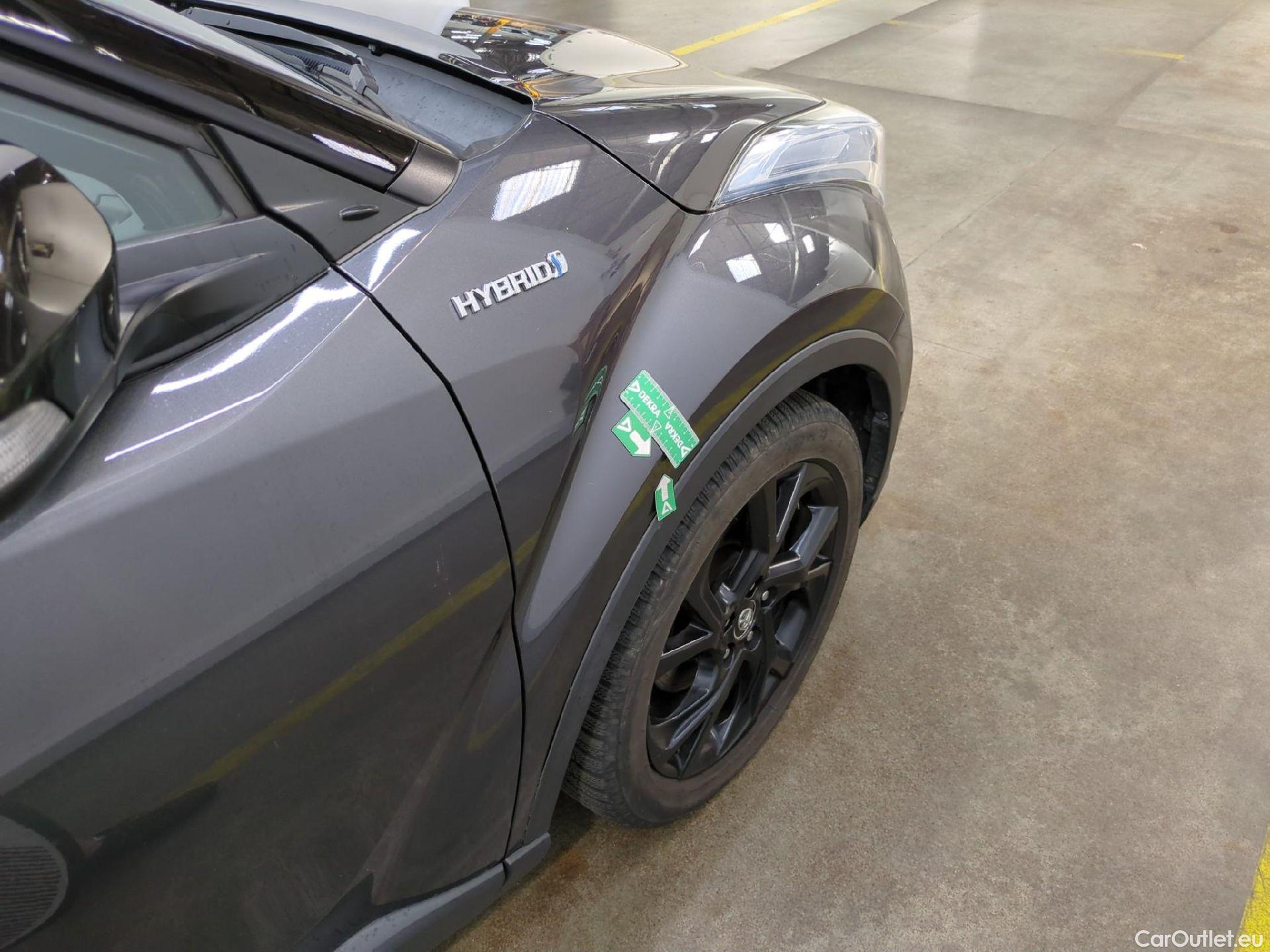  Toyota  C-HR TOYOTA  5p SUV 1.8 HYBRIDE 122 GRAPHIC #19