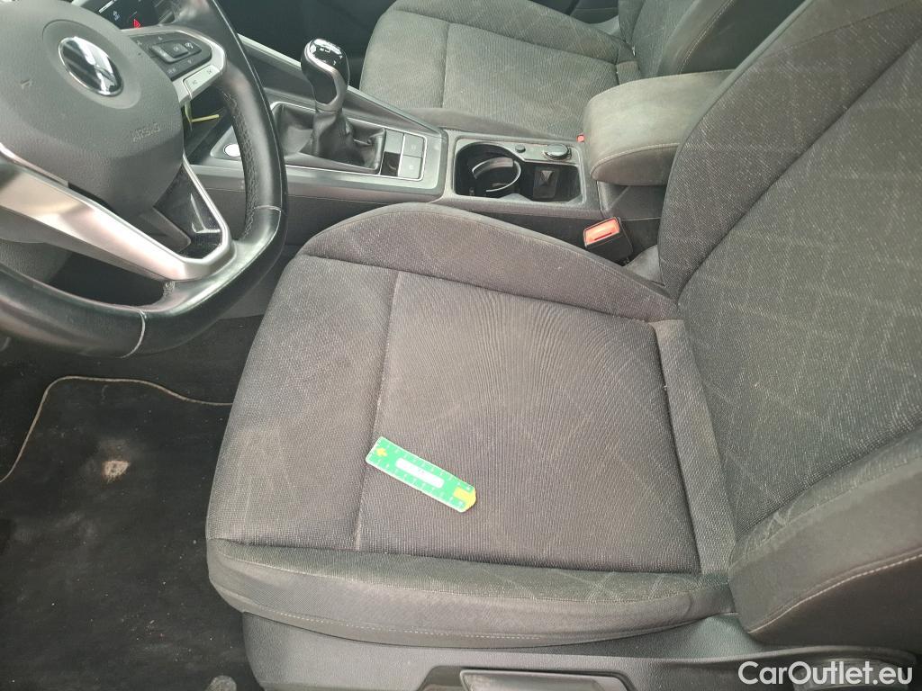  Volkswagen  Golf  VOLKSWAGEN / 2020 / 5P / Berline 1.0 TSI OPF 110 BVM6 Life Busi 1st #23