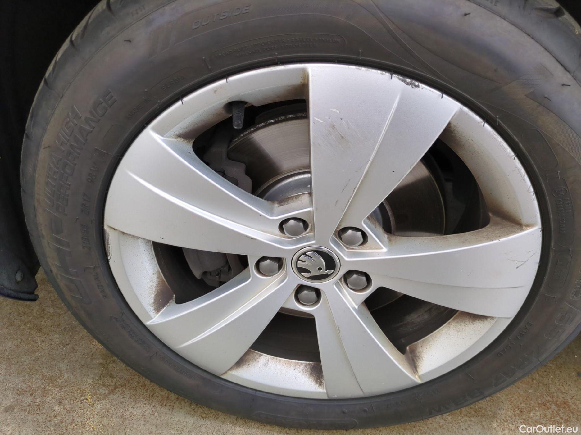  Skoda  Superb  Berline Business 2.0 TDI 150CV BVA7 E6dT #15