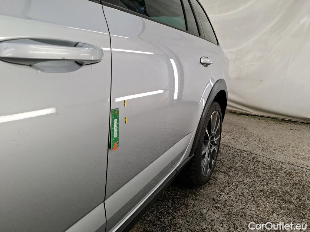  Skoda  Octavia SKODA  Combi / 2017 / 5P / Break 2.0 TDI 184 SCR DSG7 4x4 Scout #44