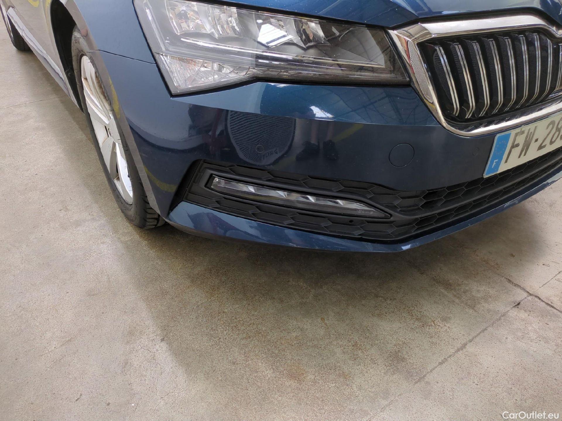  Skoda  Superb  Berline Business 2.0 TDI 150CV BVA7 E6dT #42