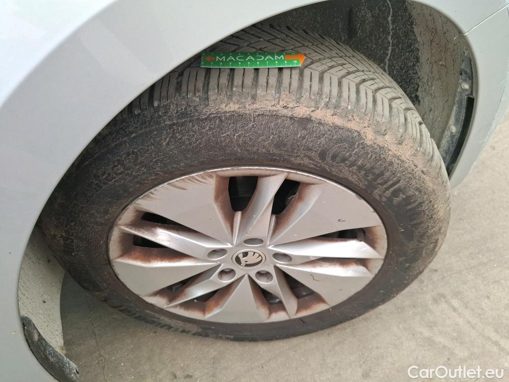  Skoda  Octavia  Break Business 2.0 TDI 115CV BVA7 E6d #28