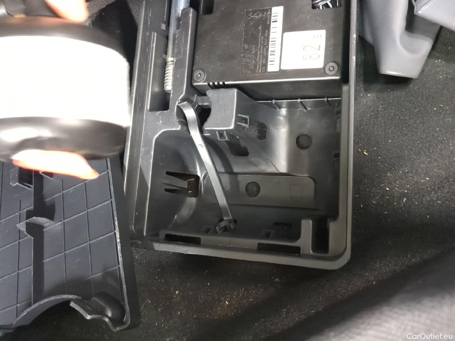  Citroen  C5 Aircross  Business 1.2 PureTech 130CV BVM6 E6d / VO RECONDITIONNE / PHOTOS AVANT RECONDITIONNEMENT #3