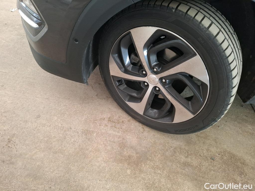  Hyundai  Tucson  Executive 2WD 1.7 CRDi 140CV BVA7 E6 #1