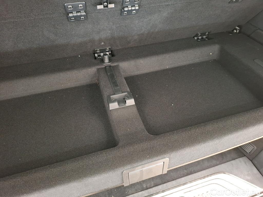  Mercedes  V-Klasse MERCEDES-BENZ Classe V Extra-Long 5p Monospace (MPV) V 220 CDI Business Executive Auto #24