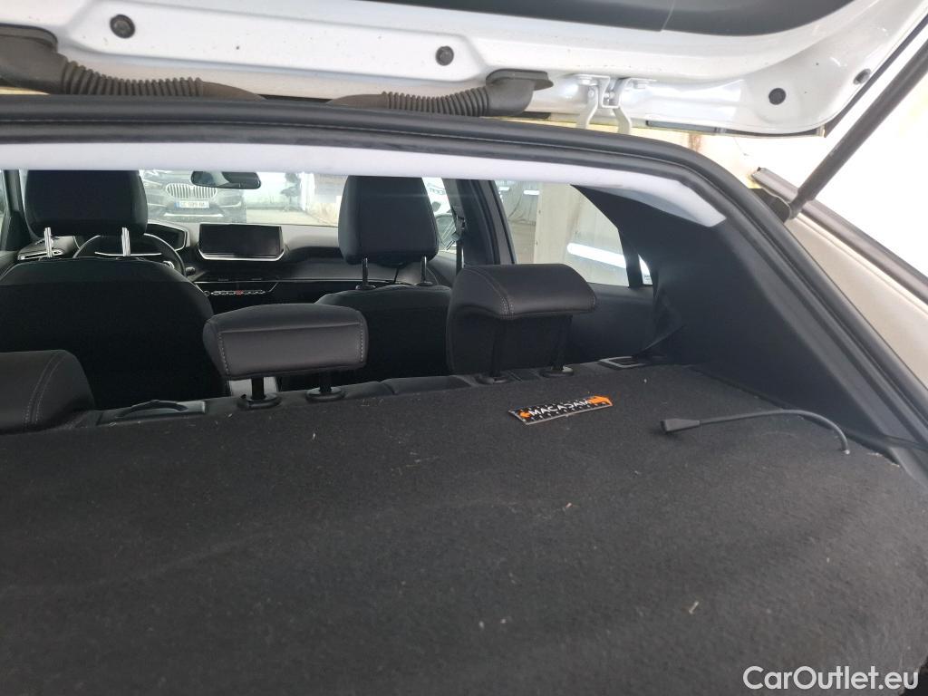  Peugeot  2008  Allure Pack 1.5 HDi 130CV BVA8 E6d #9