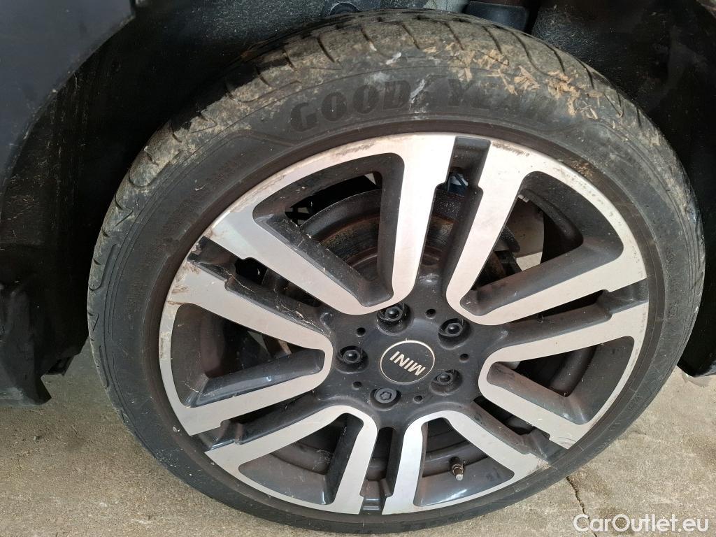  Mini  Cooper MINI Mini / 2021 / 5P / Berline  Edition Premium 136 ch BVA7 #11