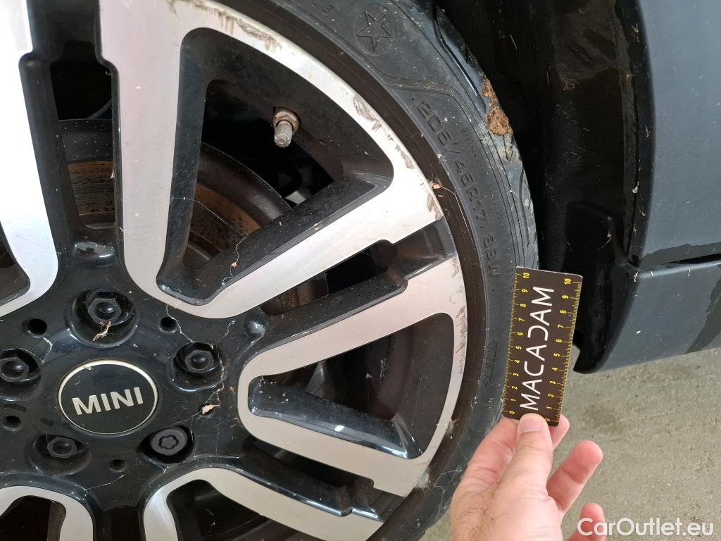  Mini  Cooper MINI Mini / 2021 / 5P / Berline  Edition Premium 136 ch BVA7 #16