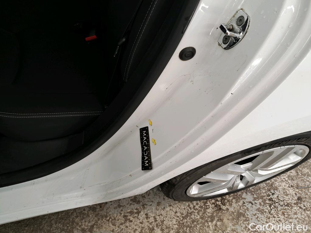  Renault  Clio RENAULT  / 2016 / 5P / Berline &Business TCe 90 #1