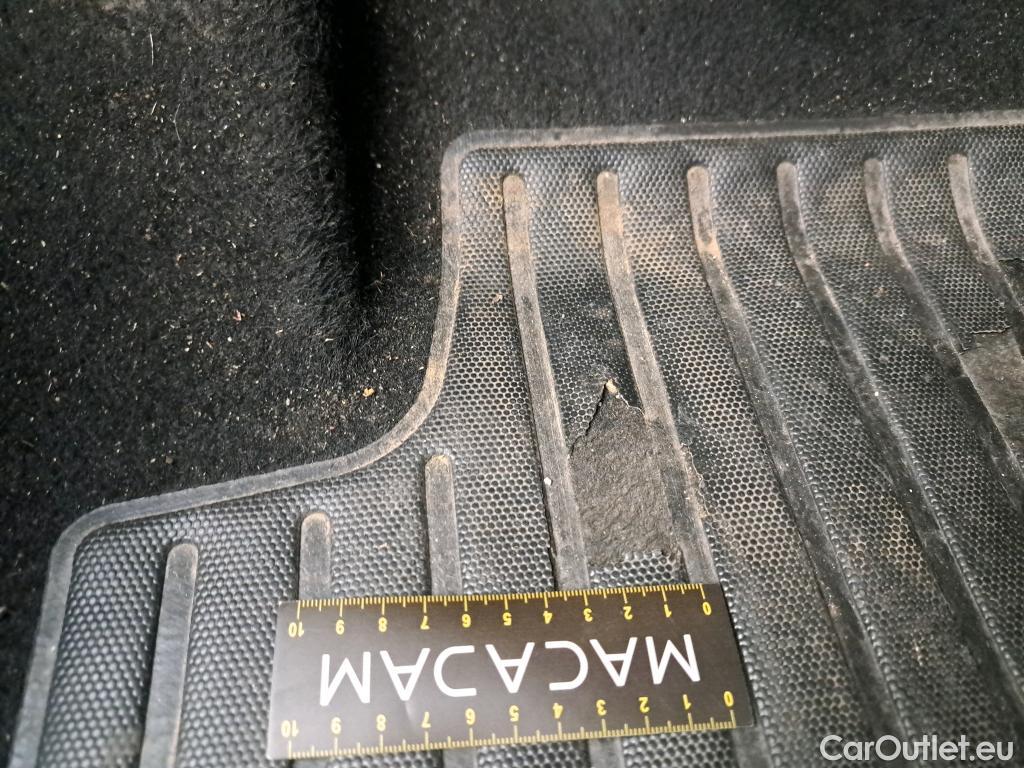 Peugeot  208  Premium 1.5 HDi 100CV BVM6 E6d #3