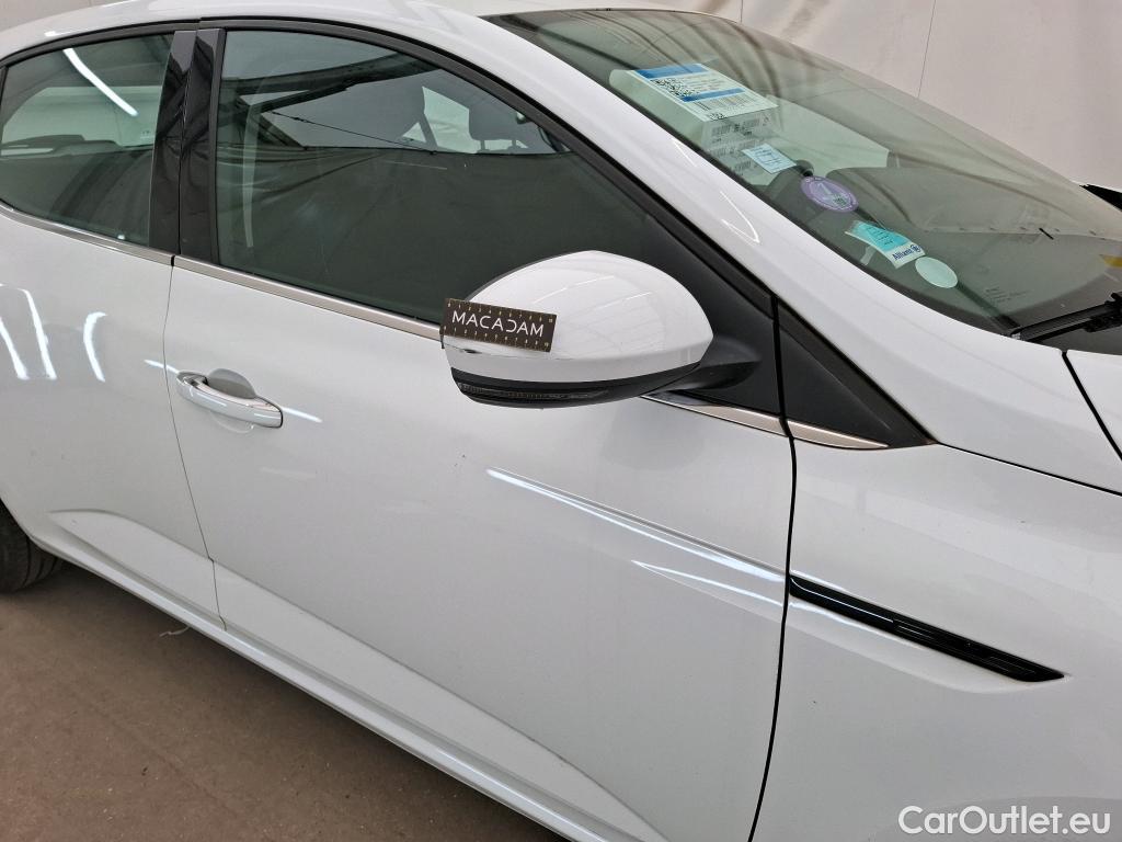  Renault  Megane  IV Berline 5pt. Business 1.3 TCe 115CV BVM6 E6dT / TRANSFO VP VF #62