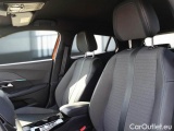  Peugeot  2008 PEUGEOT  / 2019 / 5P / CROSSOVER BLUEHDI 130 EAT8 ALLURE S/S AUT. #11