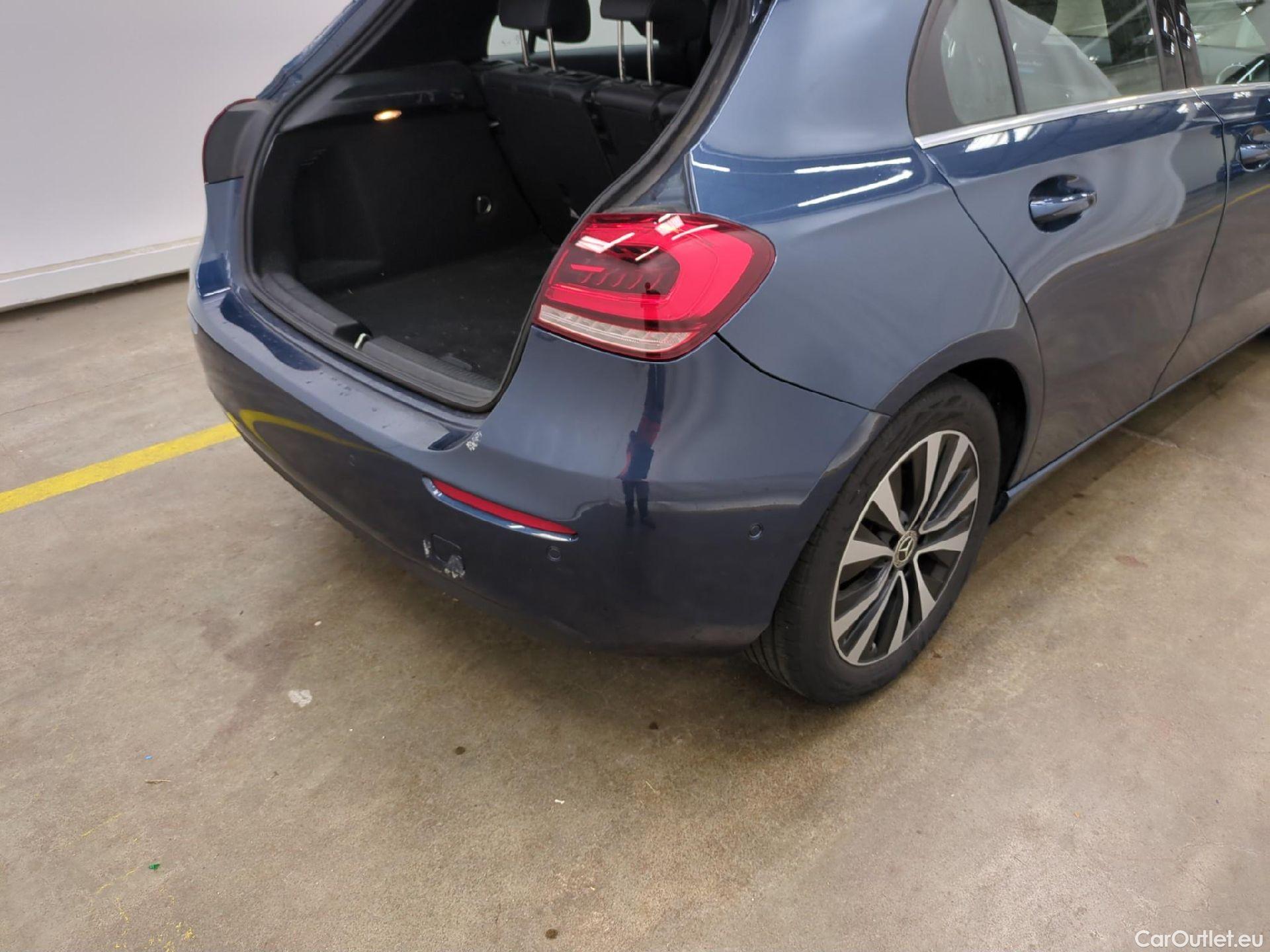  Mercedes  A-Klasse MERCEDES-BENZ Classe A Compact / 2018 / 5P / Berline A 180 d Business Line #30
