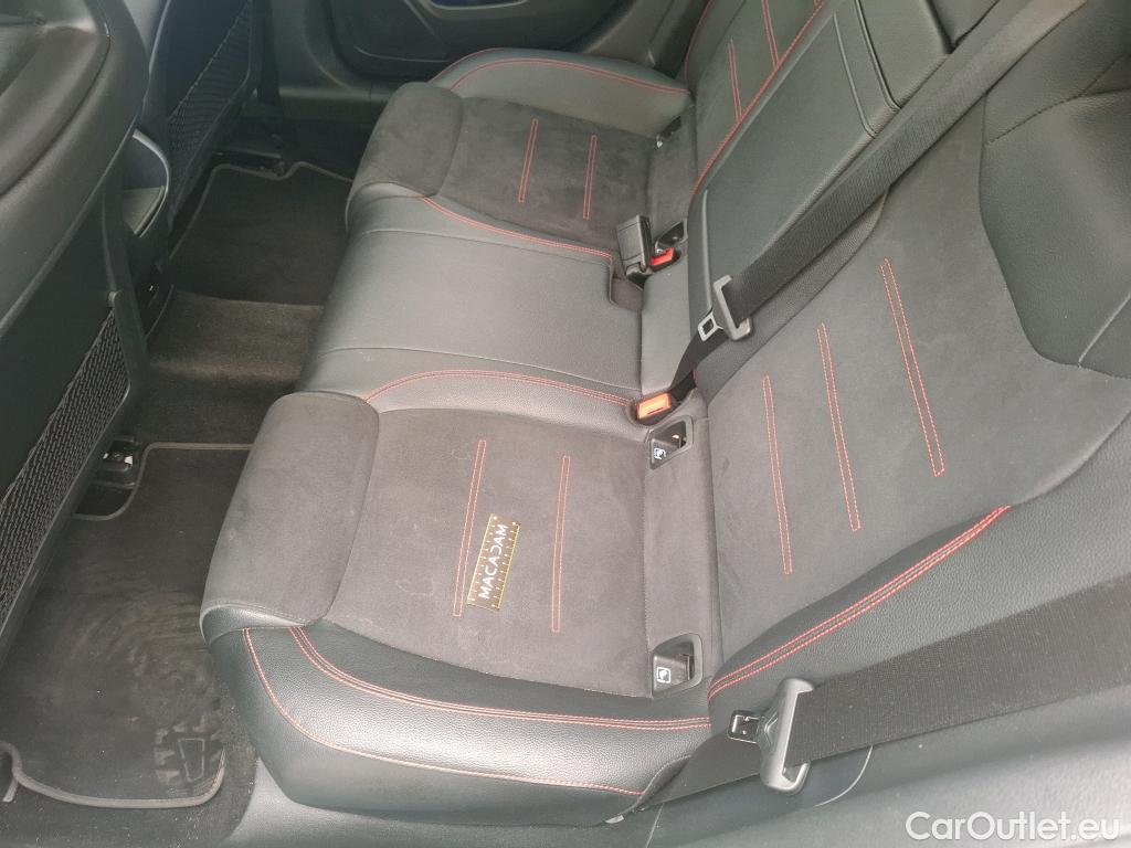  Mercedes  A-Klasse MERCEDES-BENZ Classe A Compact / 2018 / 5P / Berline A 200 AMG Line 7G-DCT #22