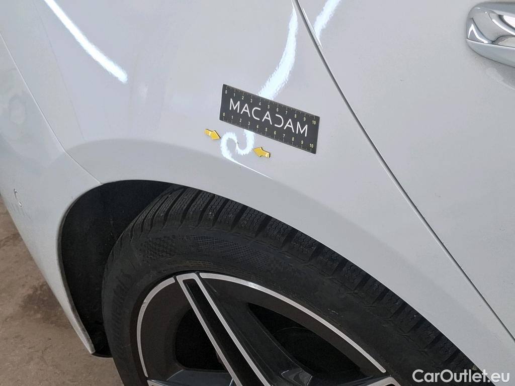  Mercedes  A-Klasse MERCEDES-BENZ Classe A Compact / 2018 / 5P / Berline A 200 AMG Line 7G-DCT #18