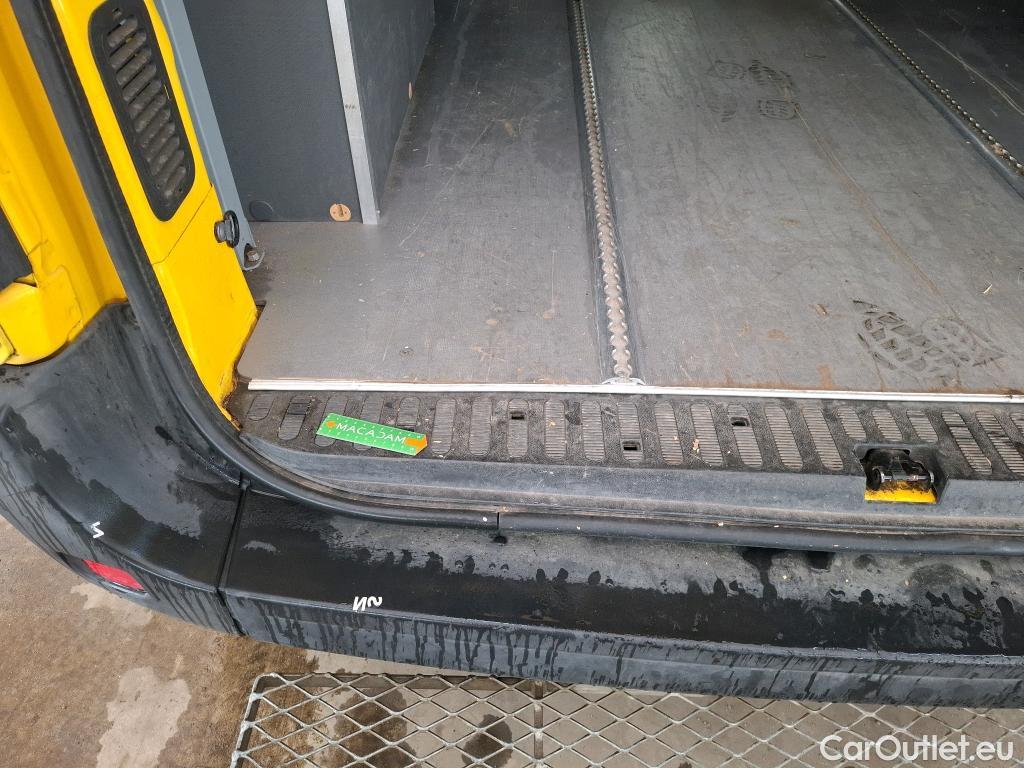  Renault  Master RENAULT  / 2019 / 4P / Fourgon tôlé FG Z.E.Tr CF F3100 L3H2 R75 AI - 19 #32