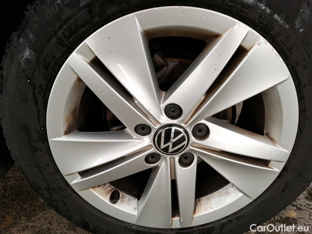  Volkswagen  Golf  VIII Berline Life Plus 1.0 TSI 110CV BVM6 E6d #21