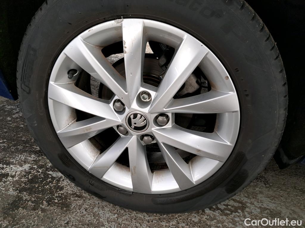  Skoda  Octavia  Combi Business 1.6 TDI 115CV BVA7 E6 #15