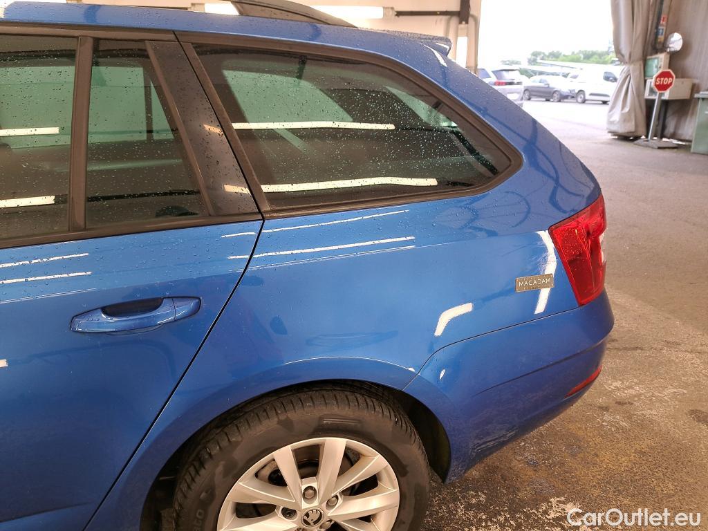  Skoda  Octavia  Combi Business 1.6 TDI 115CV BVA7 E6 #10