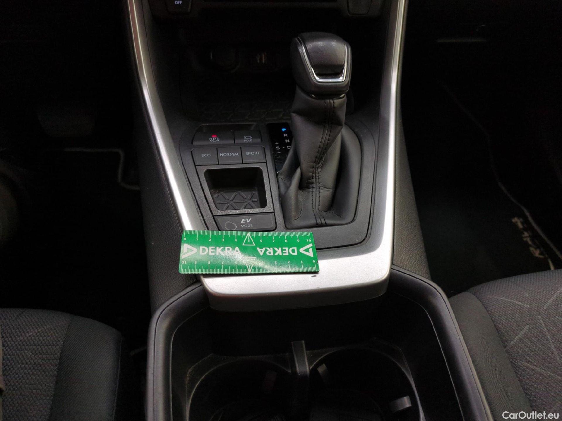 Toyota  RAV4 TOYOTA  Hybride / 2018 / 5P / SUV Hybride 2WD Dynamic Business Beyond Zero #19
