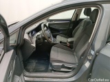 Volkswagen  Golf  Volkswagen Variant VIII 1.0 eTSI 81kW DSG Life Business 5d #3