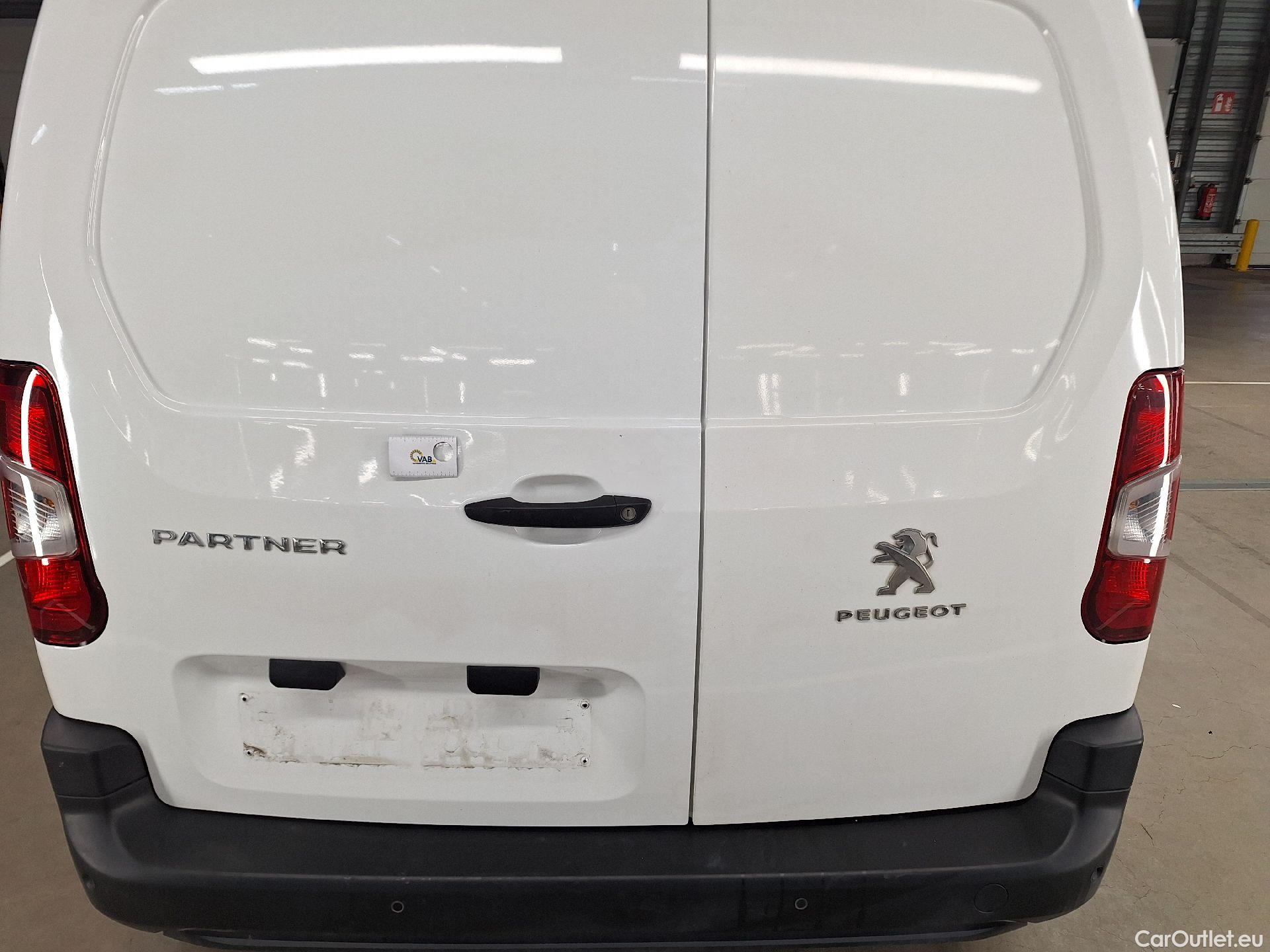  Peugeot  Partner Peugeot, _ '18, Peugeot  1.5 BHDi L1 Light 75kW s/s Premium #18