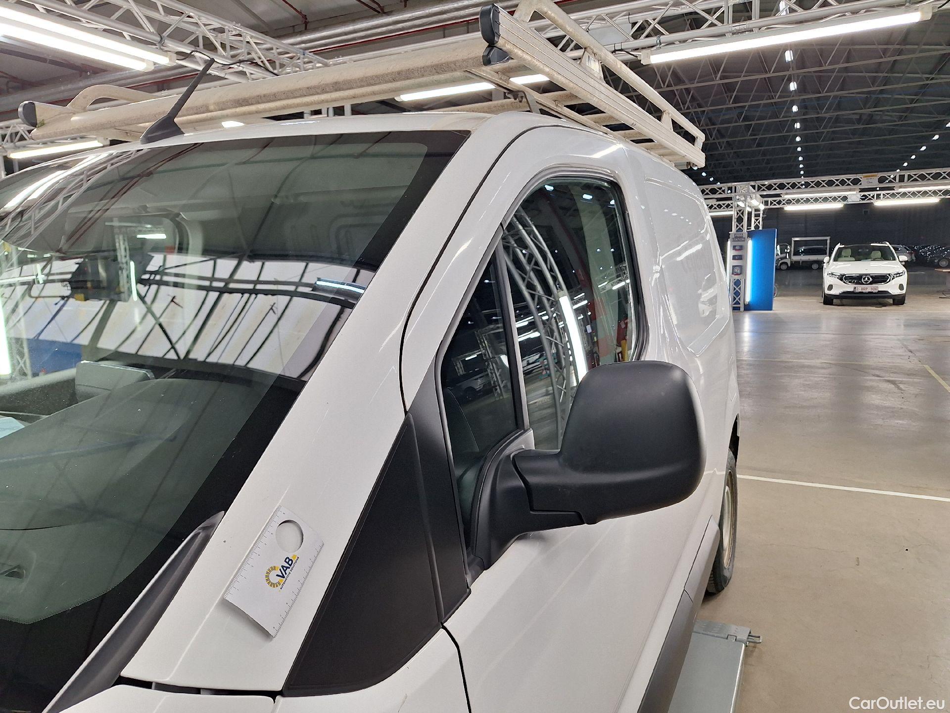  Peugeot  Partner Peugeot, _ '18, Peugeot  1.5 BHDi L1 Light 75kW s/s Premium #9
