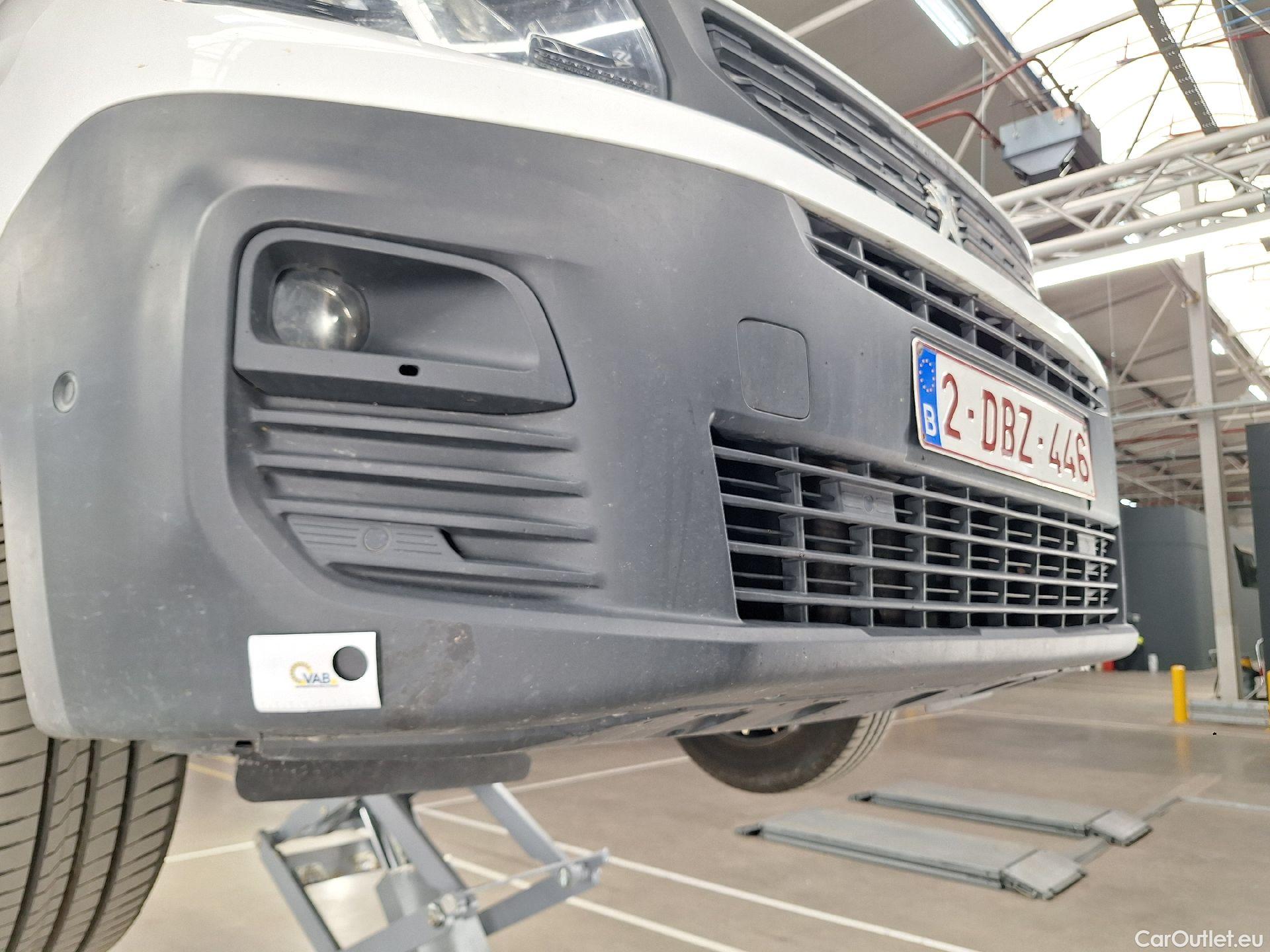  Peugeot  Partner Peugeot, _ '18, Peugeot  1.5 BHDi L1 Light 75kW s/s Premium #42