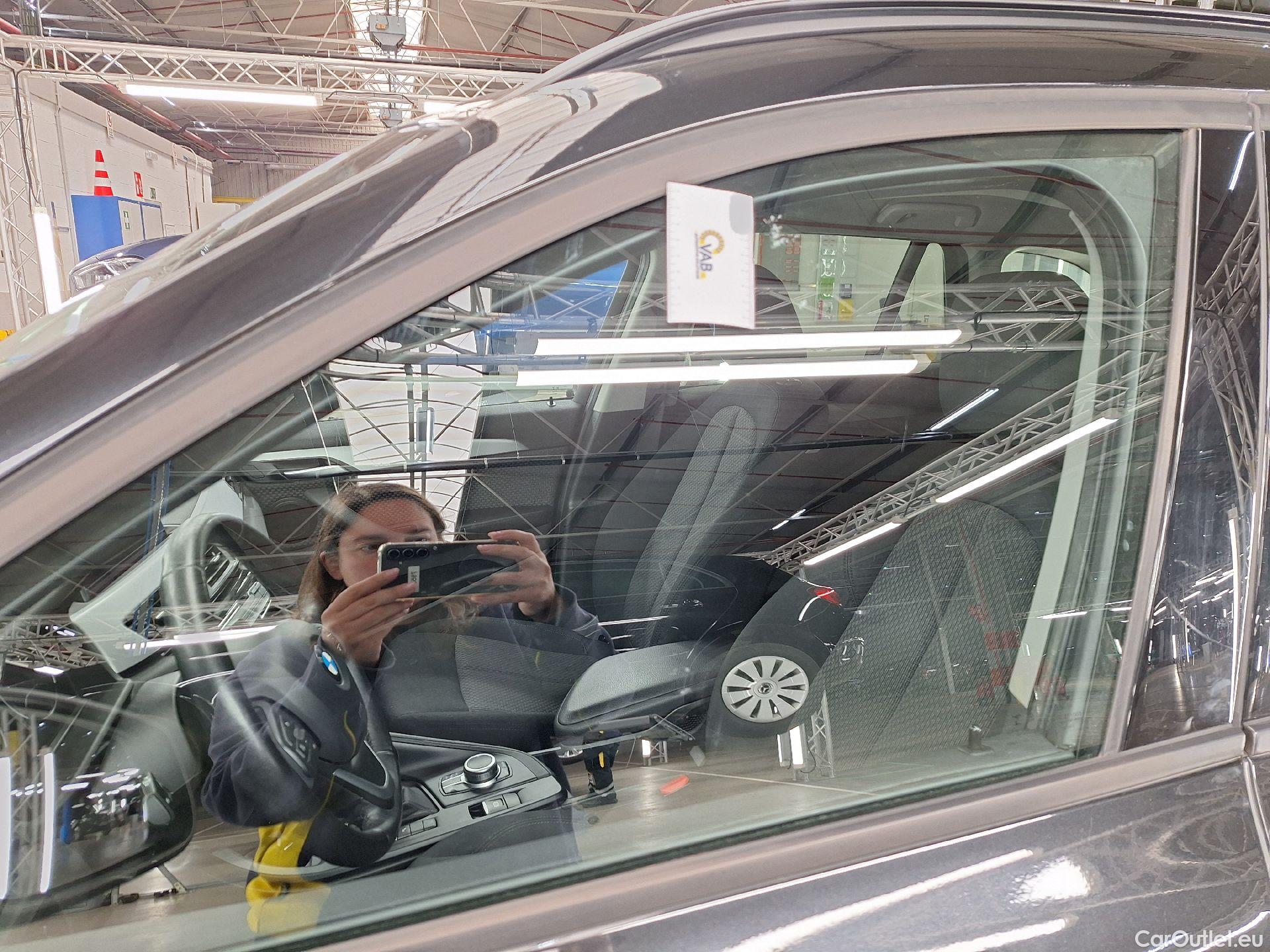  Bmw  X1 BMW,  FL'19, BMW  sDrive18iA (100 kW) 5d #51