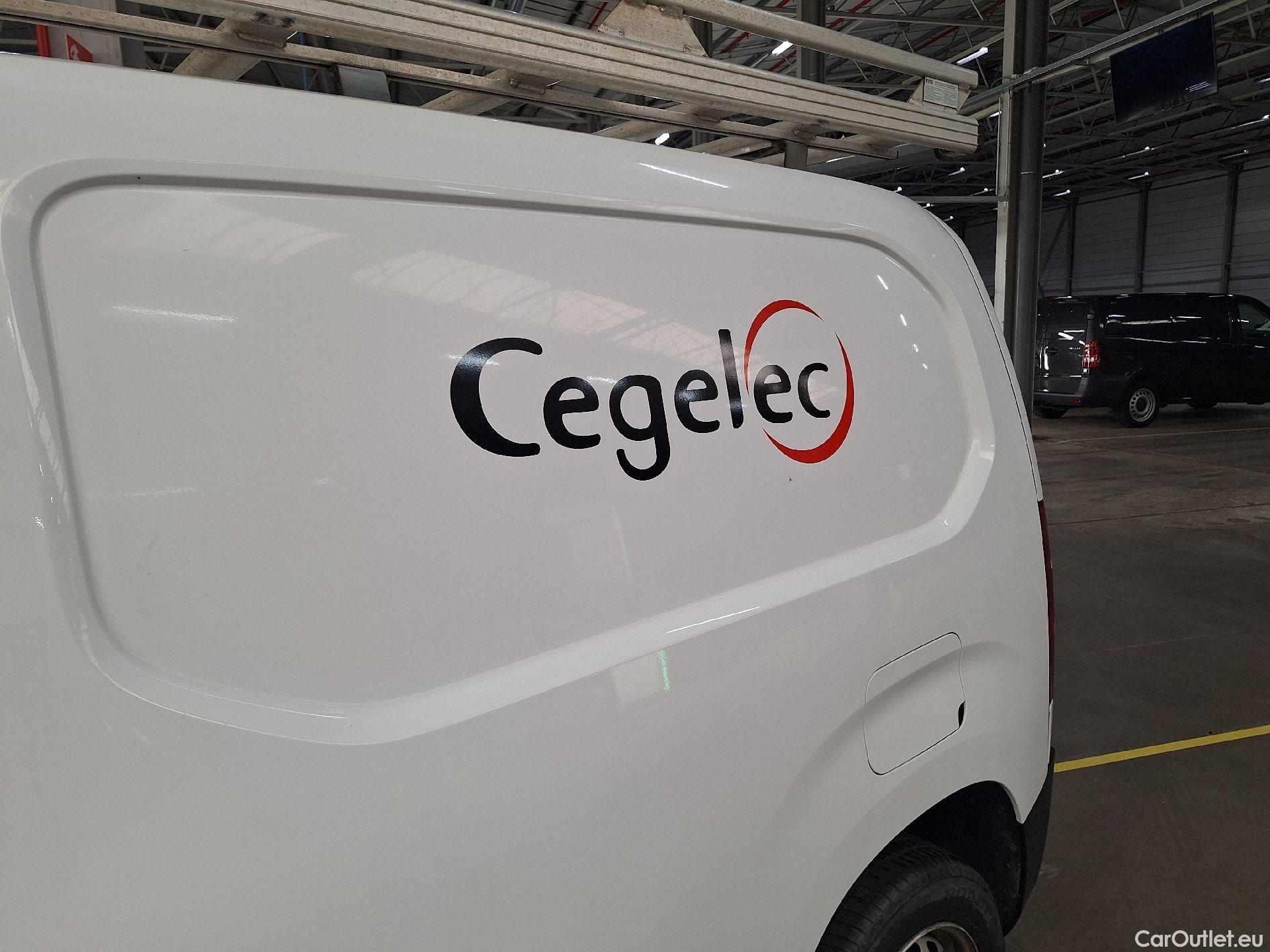  Peugeot  Partner Peugeot, _ '18, Peugeot  1.5 BHDi L1 Light 75kW s/s Premium #2