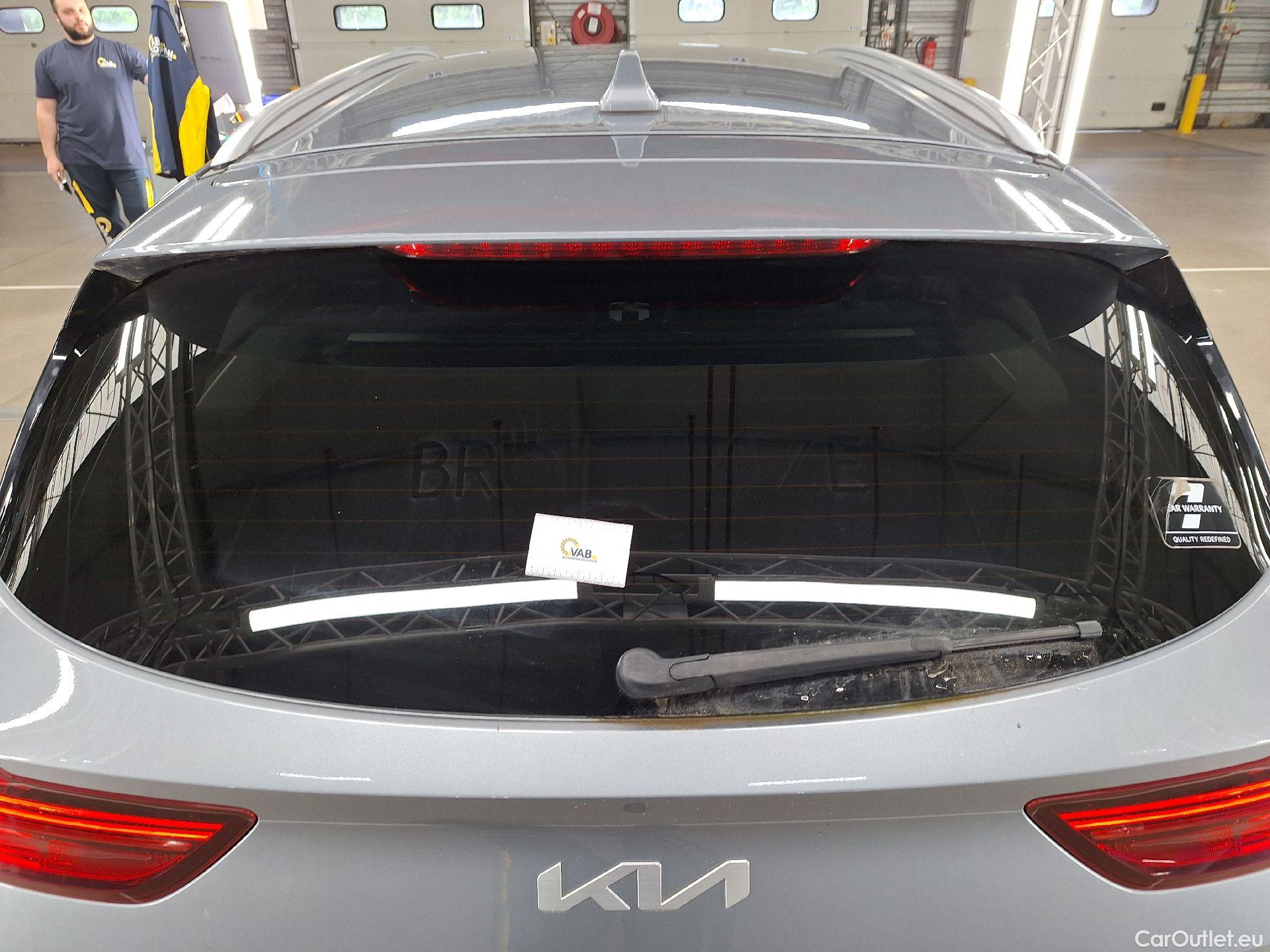  KIA  Cee'd Kia, Ceed SW FL'21 PHEV, KIA  Sportswagon Business Line 1.6 GDi PHEV D #1