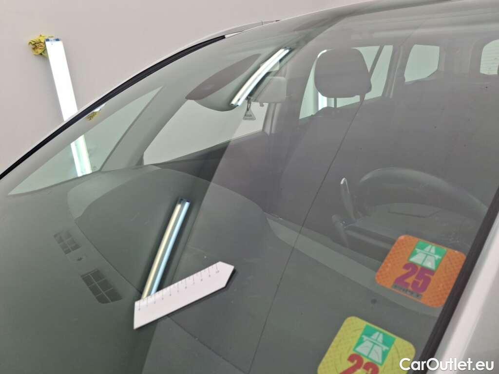  Citroen  C4 Grand Picasso 1.5 Bl.HDI Bns AUT. #2