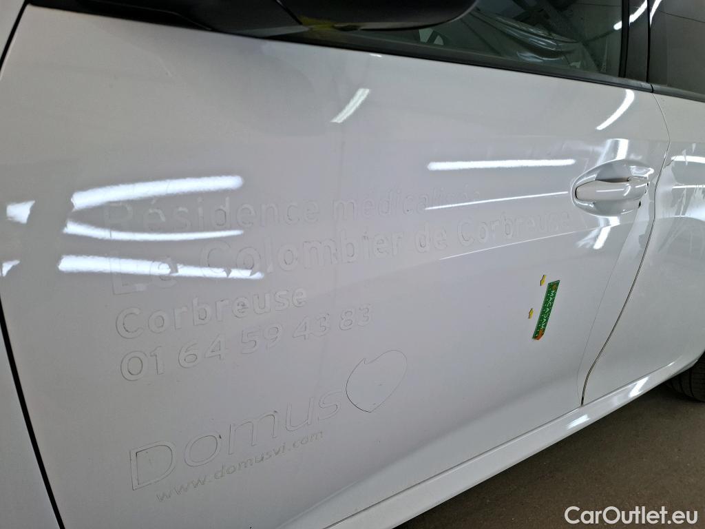  Peugeot  208  Allure Business 1.2 PureTech 100CV BVM6 E6d #3