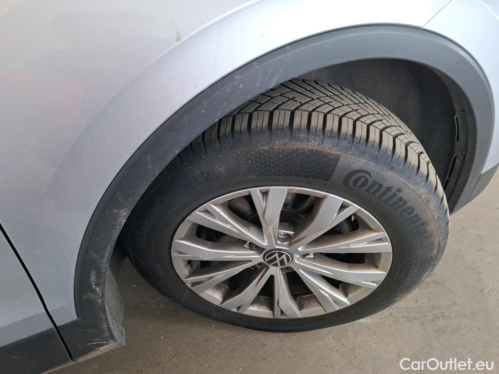  Volkswagen  Tiguan VOLKSWAGEN  / 2020 / 5P / SUV 2.0 TDI 150 DSG7 Life Business #8