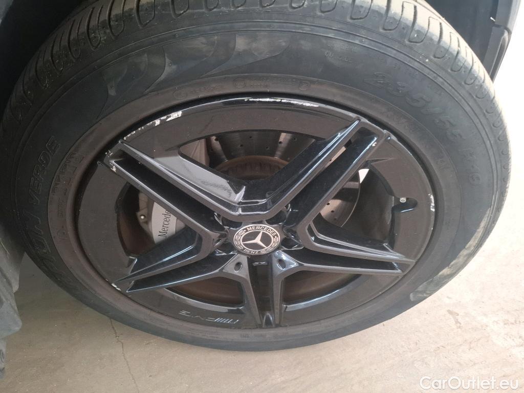  Mercedes  G-Klasee MERCEDES-BENZ GLC / 2019 / 5P / SUV 2.0 GLC 300 E AMG LINE 4MATIC #47